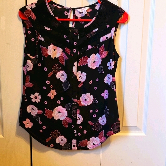 D9: Candies women size xsmall flowered blouse - Picture 1 of 4